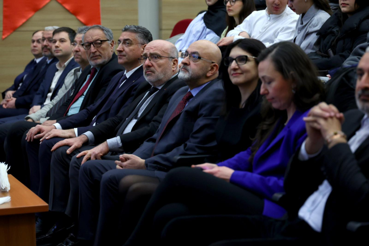 Kayseri Üniversitesi'nde 'Kitle Fonlama ile Gelenekten Geleceğe Ortaklık' programı düzenlendi